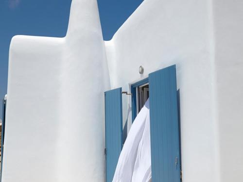  Paraga Villa Sleeps 8 Pool Air Con WiFi in Paradise Beach