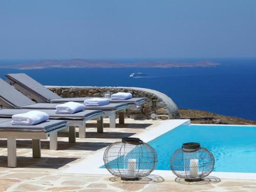  Paraga Villa Sleeps 8 Pool Air Con WiFi in 846 00 Paradise Beach
