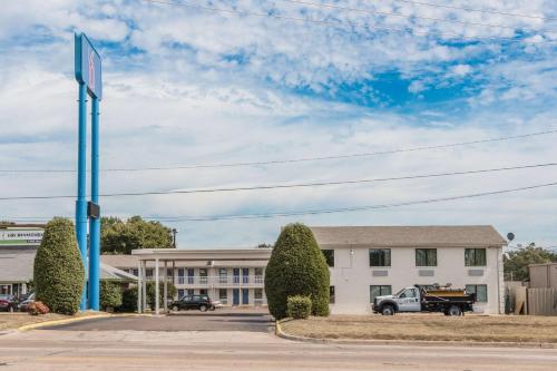 Motel 6-Texarkana, AR in Texarkana, USA