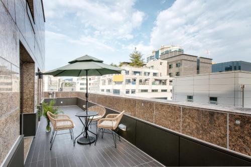 SR Suites Bundang