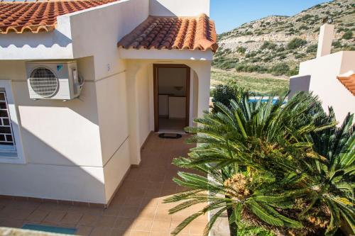 A szálláshely kívülről, Holiday villa SUNJOY close to the beach in Thimári