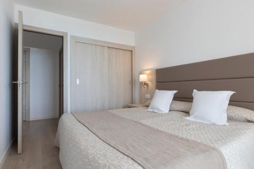Hotel Palia Sa Coma Playa - image 9