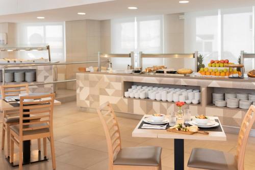 Hotel Palia Sa Coma Playa - image 3