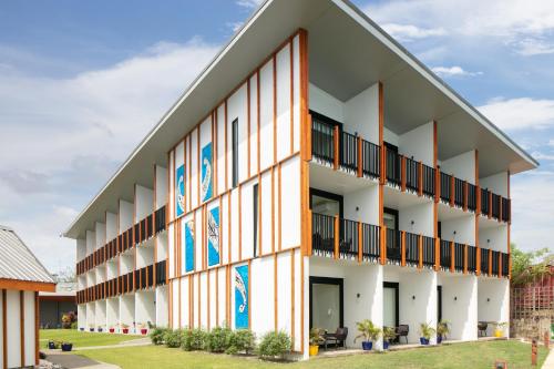 珊瑚海度假村 (Coral Sea Resort & Casino) in 霍尼亚拉