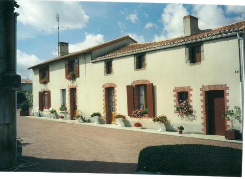 No 5 - Pension de famille - Argentonnay