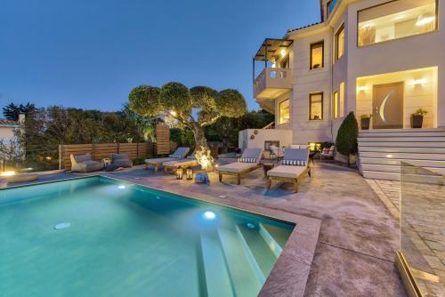 Pasithea Elegant Villa - image 6