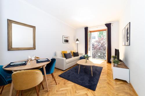 Apartamentos Plaza de Espana - Madrid