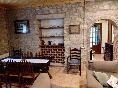 Xalet l’Avella in Cati