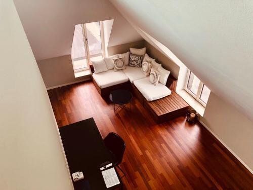 Apartment - Split Level