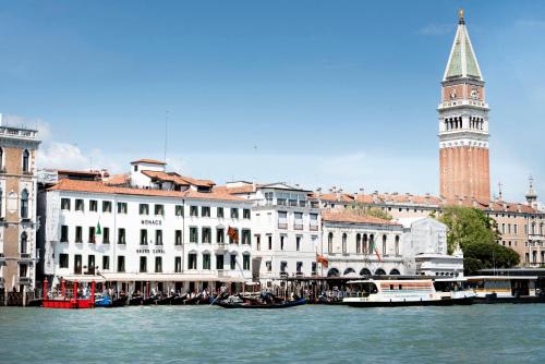 Hotel Monaco & Grand Canal