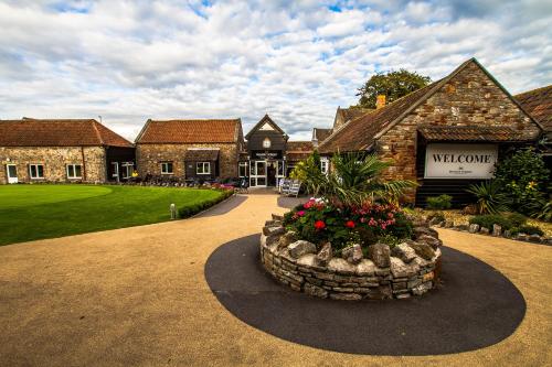 Mendip Spring Golf and Country Club - Accommodation - Churchill