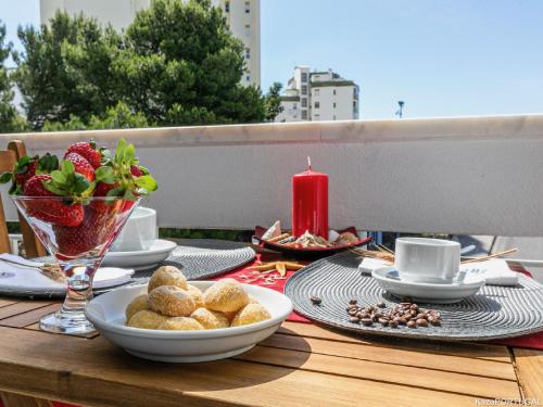 ระเบียง/ชานเรือน, HAppy House in ไบร์โร ดา อัสซุนเชา