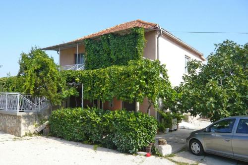  Apartments im Haus Julijana Pirovac - CDN041002-EYB in Pirovac