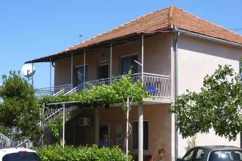  Apartments im Haus Julijana Pirovac - CDN041002-EYA in Pirovac