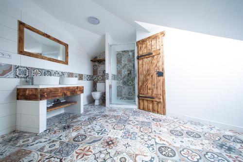 3 twin beds