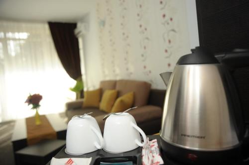 Hotel Pinguin – Eforie Nord, CA