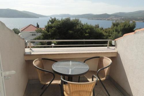  Apartment Okrug Donji 5244e in Okrug Donji