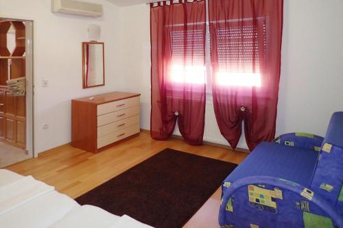  Apartments home ASJA Starigrad-Paklenica - CDN051020-CYD in Starigrad-Paklenica