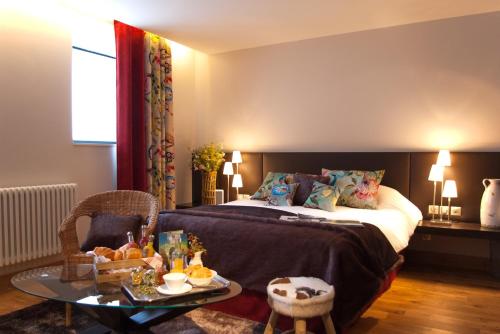 André et Viviane Chatelard - Chambres d'hôtes chambre d'hôte Saint-Bonnet-le-Froid