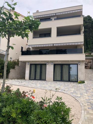 Villa REANA - image 3