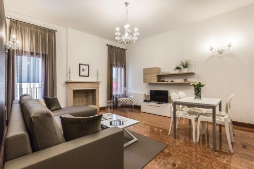 Ca' del Monastero 2 Collection Apt for 4 Guests with Lift, Venezia
