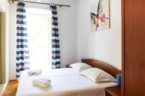  Apartments Zwei Palmen Lumbarda - CIN101008-EYB in Lumbarda