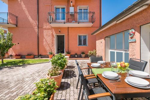Exterior view, Galeria Home Apartments in Other
