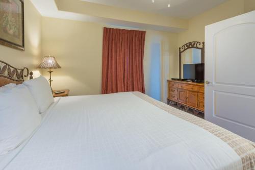 Beautiful Apartment close to Disney, fully equipped Amazing lake views thumb 2