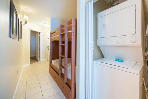 Beautiful Apartment close to Disney, fully equipped Amazing lake views thumb 4