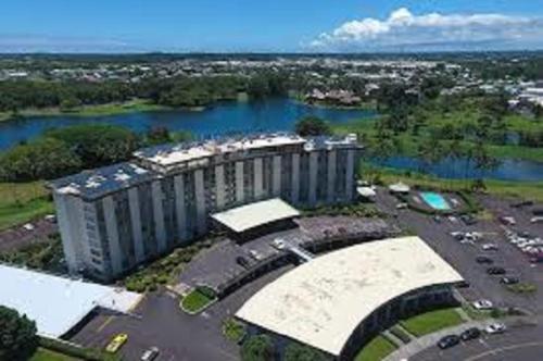 Downtown Hilo Condo Walk to Beaches - image 3