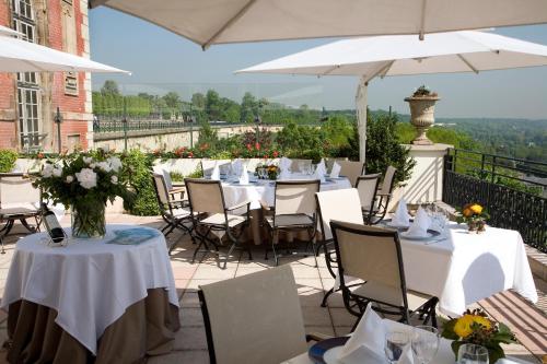 Pavillon Henri IV - Hotel Restaurant Terrasse