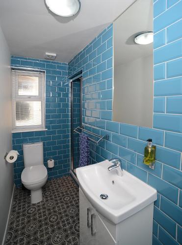 Twelve Apartments - image 13