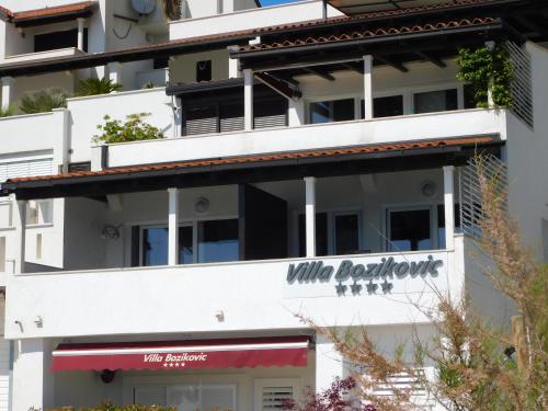  Beach Villa Bozikovic in Podstrana