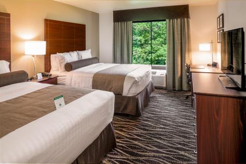 Deluxe Queen Room