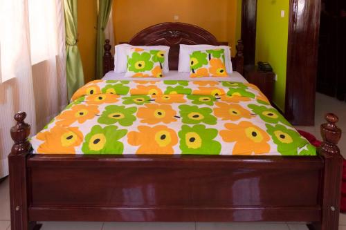 Standard Double Room image 10