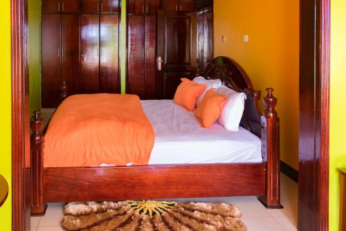 Standard Double Room image 3