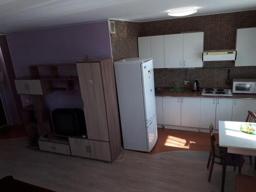 Apartment on Varlamova 37 - image 5