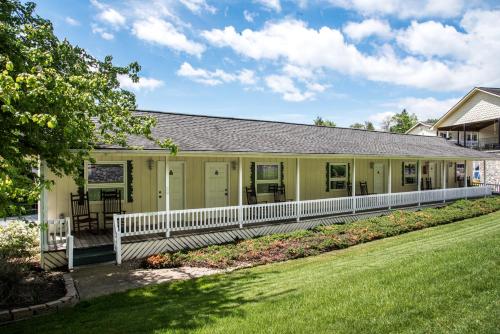 Boxwood Lodge Blowing Rock near Boone-University