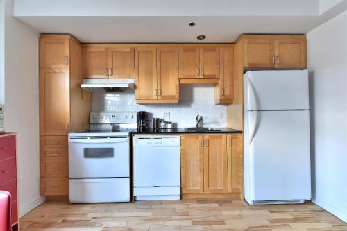Place-des-Arts Suites