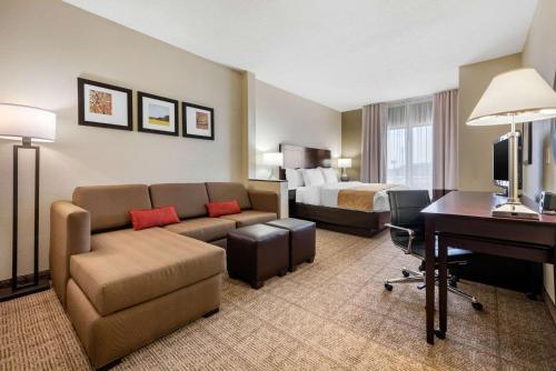 Comfort Suites Lafayette University Area