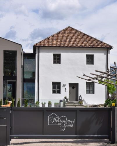  Herrenhaus am Grübl in Lana