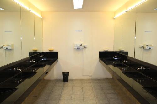 Mang Ben Dormitory, Manila (Foto 10)