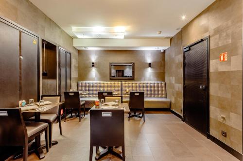 Food and beverages, L'Adresse Hotel in 17th - Arc de Triomphe - Palais des Congres