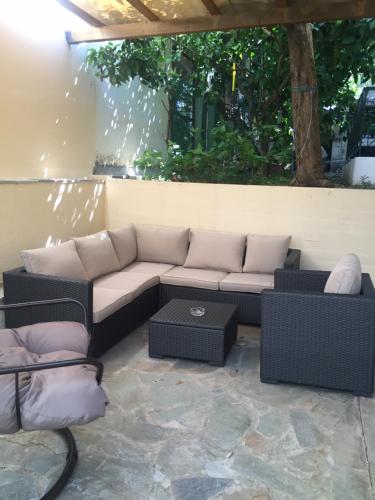 Perfect Seaview Apartment in Saronida