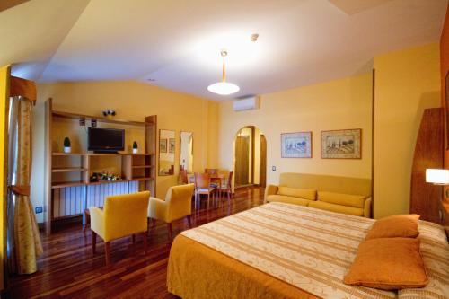 Hotel Los 5 Pinos, Cuenca