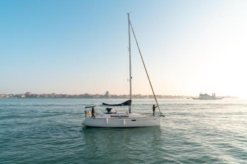  Barca a Vela a Venezia - 5 minuti dalla Biennale, Pension in Venedig