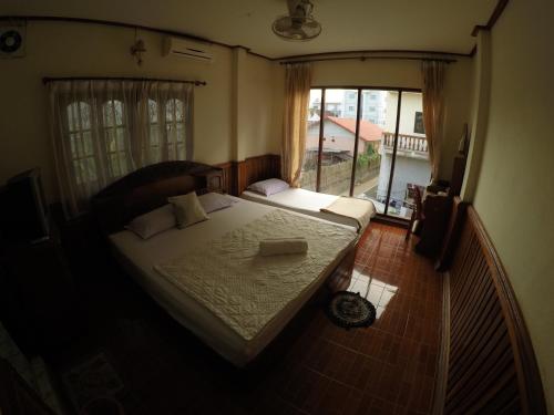 Pouna Guesthouse วังเวียง