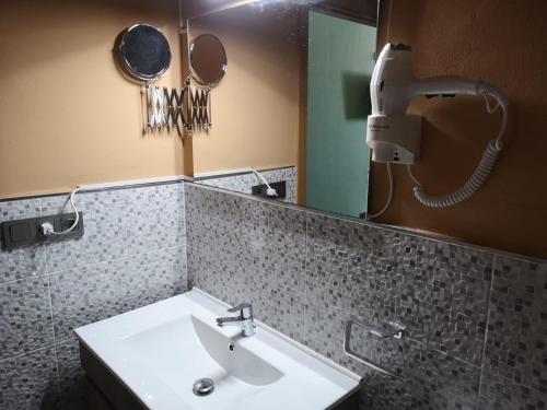  ANGELICARRA in Hoyos