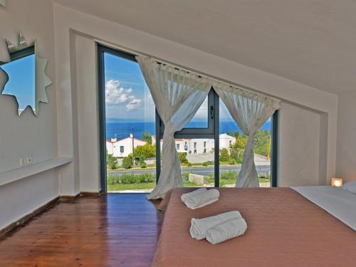  Mel Mare Seaview by TravelPro Services Nea Fokaia Halkidiki in Nea Fokea