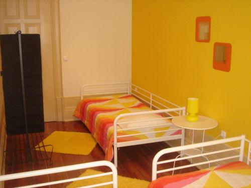 Triple Room with Shared Bathroom image 7